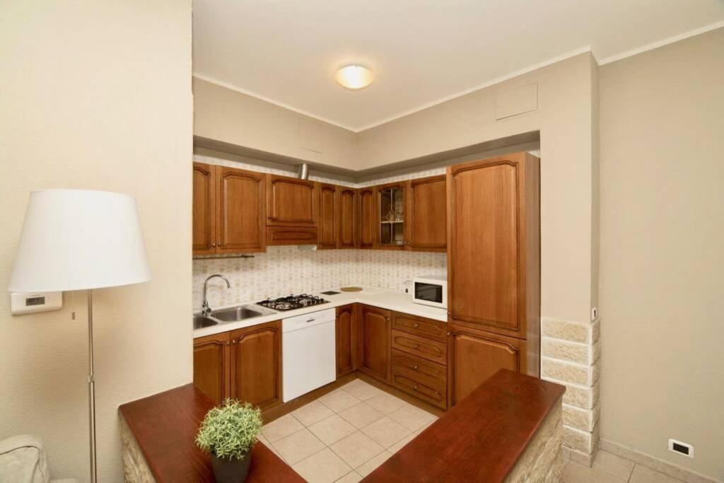Contempora Apartments - Ca' Brenta Garden Сан-Феделе-Интельви Экстерьер фото